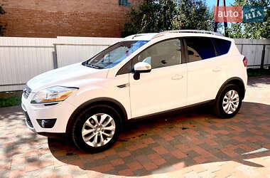 Внедорожник / Кроссовер Ford Kuga 2009 в 