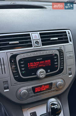 Внедорожник / Кроссовер Ford Kuga 2012 в 