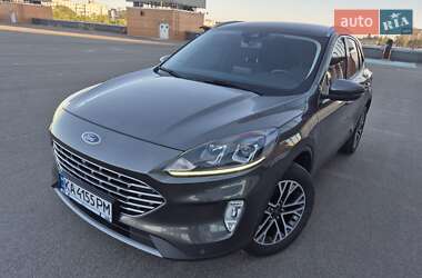 Позашляховик / Кросовер Ford Kuga 2022 в Києві