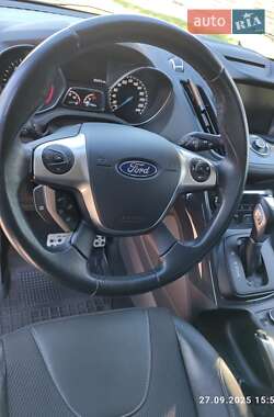 Внедорожник / Кроссовер Ford Kuga 2016 в 