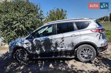 Внедорожник / Кроссовер Ford Kuga 2013 в 