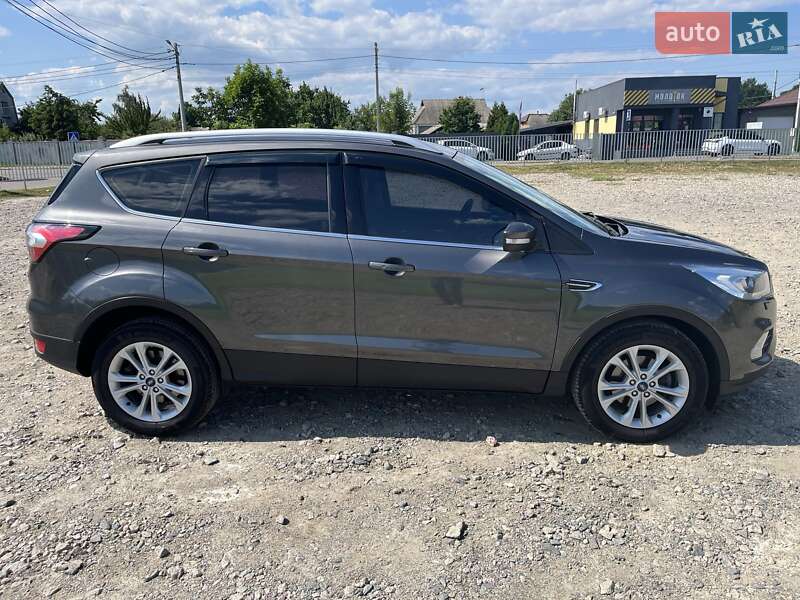 Внедорожник / Кроссовер Ford Kuga 2019 в Гатном