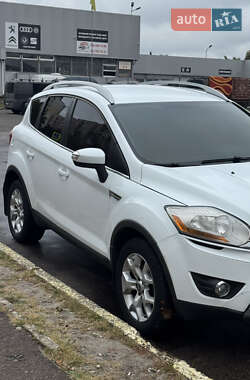 Позашляховик / Кросовер Ford Kuga 2012 в Києві