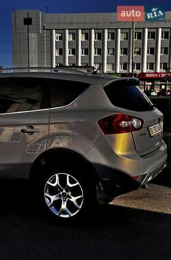Внедорожник / Кроссовер Ford Kuga 2011 в 