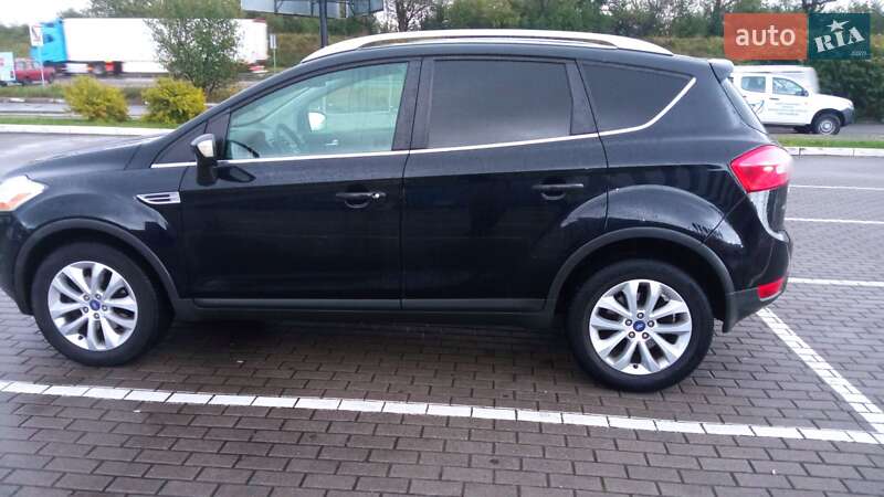 Внедорожник / Кроссовер Ford Kuga 2010 в Стрые