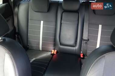 Внедорожник / Кроссовер Ford Kuga 2010 в 