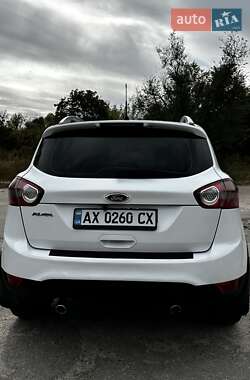 Внедорожник / Кроссовер Ford Kuga 2012 в 