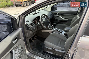 Внедорожник / Кроссовер Ford Kuga 2011 в 