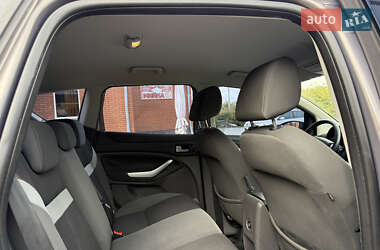 Внедорожник / Кроссовер Ford Kuga 2011 в 