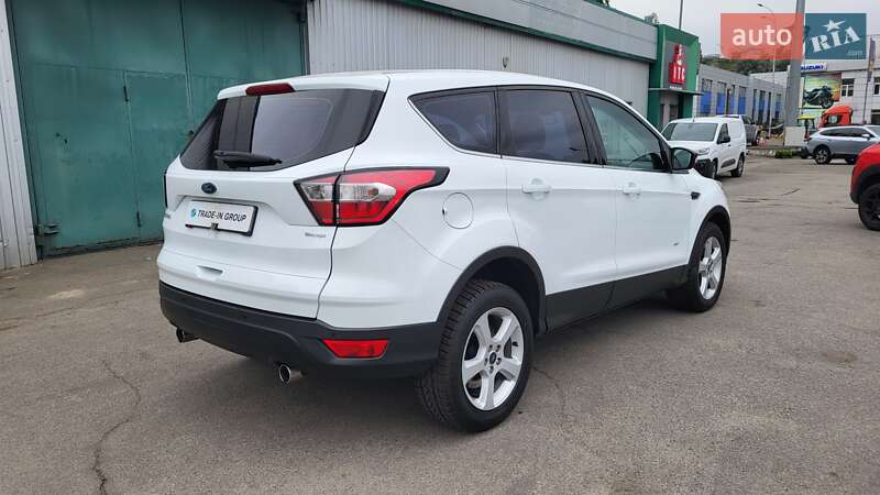 Внедорожник / Кроссовер Ford Kuga 2017 в Киеве