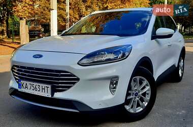 Внедорожник / Кроссовер Ford Kuga 2021 в Харькове