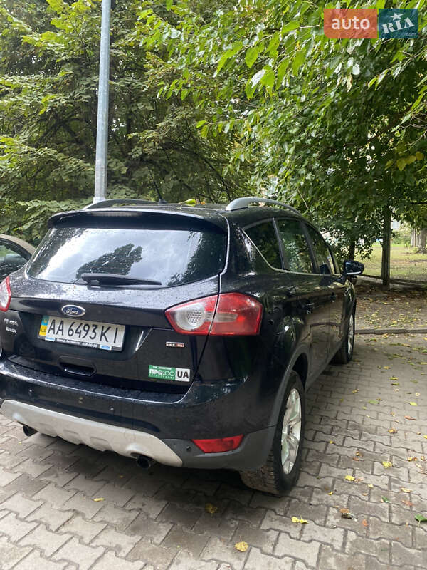 Позашляховик / Кросовер Ford Kuga 2011 в Києві