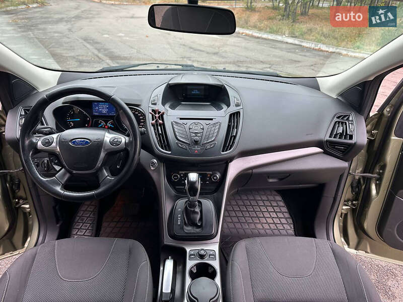 Внедорожник / Кроссовер Ford Kuga 2013 в Днепре