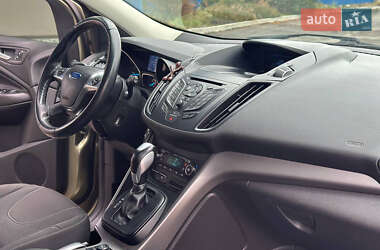 Внедорожник / Кроссовер Ford Kuga 2013 в 