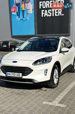 Внедорожник / Кроссовер Ford Kuga 2021 в Одессе