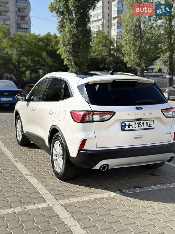 Внедорожник / Кроссовер Ford Kuga 2021 в Одессе