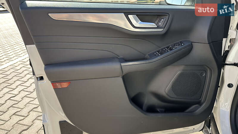 Внедорожник / Кроссовер Ford Kuga 2021 в Одессе