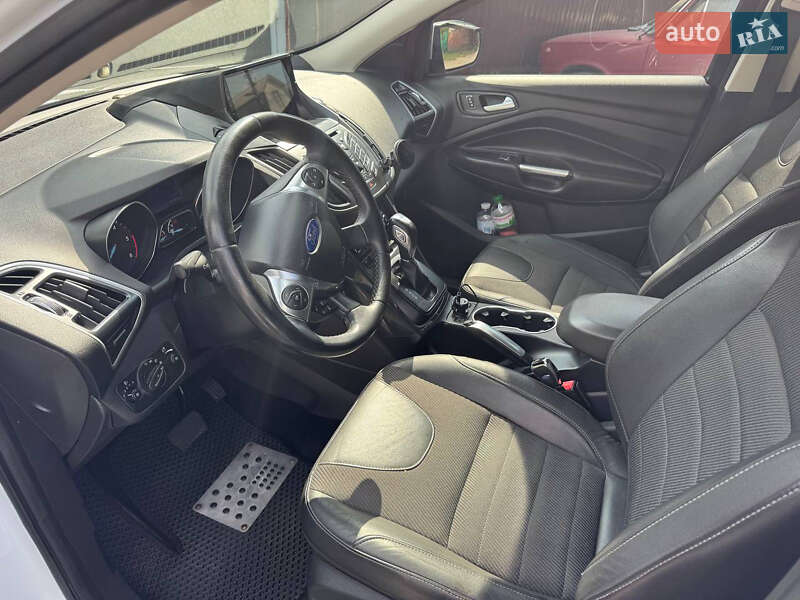 Внедорожник / Кроссовер Ford Kuga 2013 в Запорожье