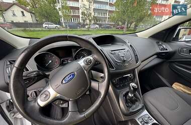 Внедорожник / Кроссовер Ford Kuga 2016 в 