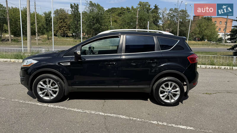 Внедорожник / Кроссовер Ford Kuga 2012 в Харькове