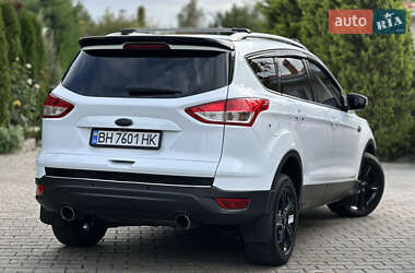 Внедорожник / Кроссовер Ford Kuga 2013 в 