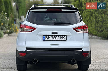 Внедорожник / Кроссовер Ford Kuga 2013 в 