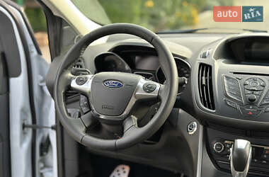 Внедорожник / Кроссовер Ford Kuga 2013 в 