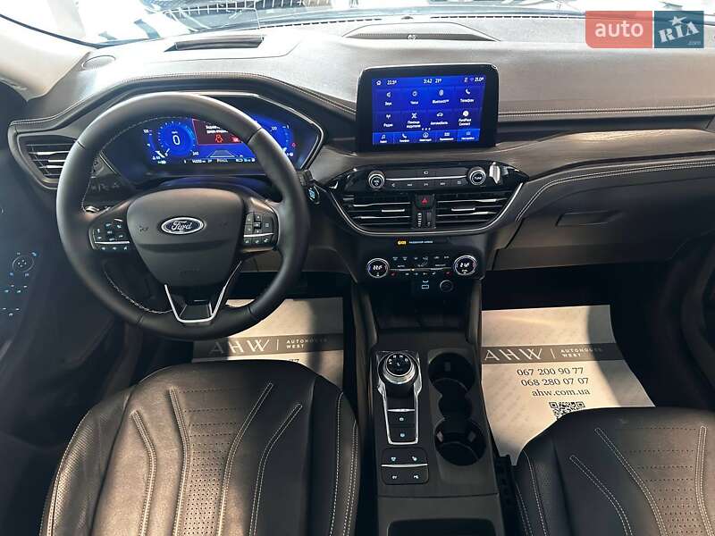 Внедорожник / Кроссовер Ford Kuga 2020 в Львове