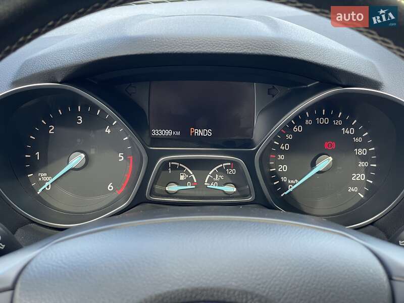 Внедорожник / Кроссовер Ford Kuga 2017 в Бердичеве