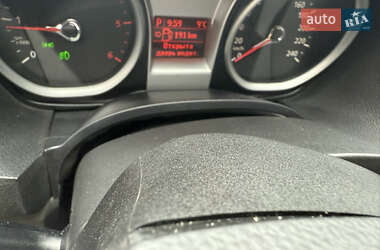 Внедорожник / Кроссовер Ford Kuga 2011 в 