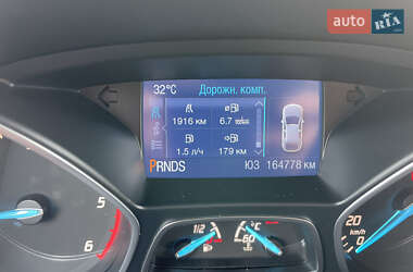 Внедорожник / Кроссовер Ford Kuga 2014 в 