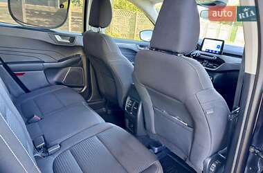 Внедорожник / Кроссовер Ford Kuga 2021 в 