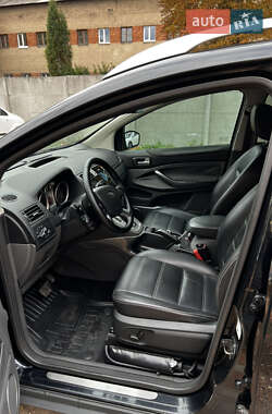 Позашляховик / Кросовер Ford Kuga 2011 в 