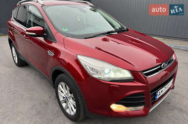 Внедорожник / Кроссовер Ford Kuga 2015 в 