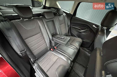 Внедорожник / Кроссовер Ford Kuga 2015 в 