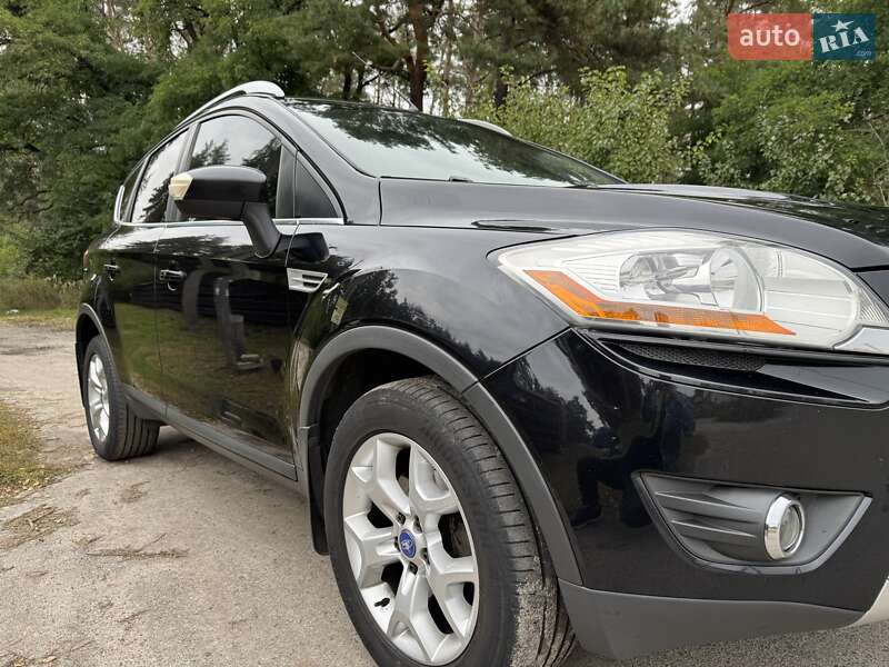Внедорожник / Кроссовер Ford Kuga 2010 в Киеве