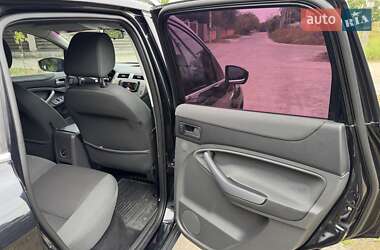 Внедорожник / Кроссовер Ford Kuga 2010 в 