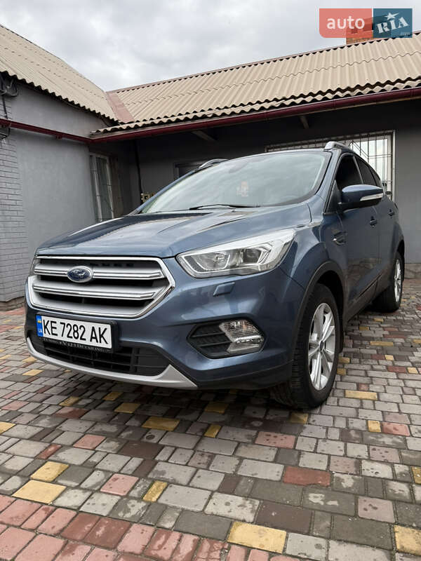 Внедорожник / Кроссовер Ford Kuga 2019 в Кривом Роге