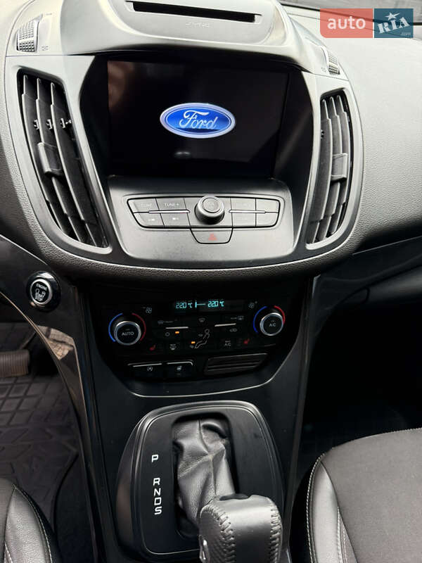 Внедорожник / Кроссовер Ford Kuga 2019 в Кривом Роге