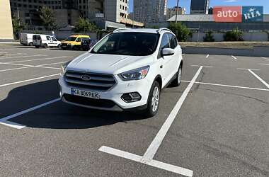 Внедорожник / Кроссовер Ford Kuga 2016 в Киеве