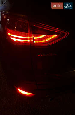 Внедорожник / Кроссовер Ford Kuga 2015 в 