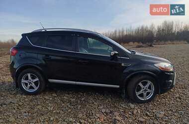 Внедорожник / Кроссовер Ford Kuga 2011 в 