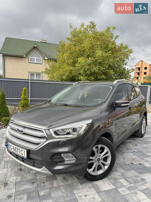 Внедорожник / Кроссовер Ford Kuga 2019 в Львове фото 2 Внедорожник / Кроссовер Ford Kuga 2019 в Львове