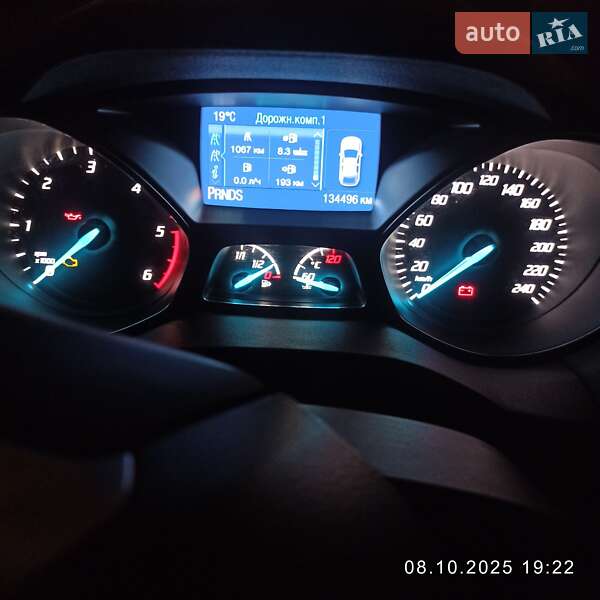 Позашляховик / Кросовер Ford Kuga 2016 в Тернополі