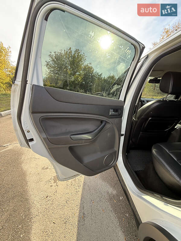 Внедорожник / Кроссовер Ford Kuga 2011 в Харькове