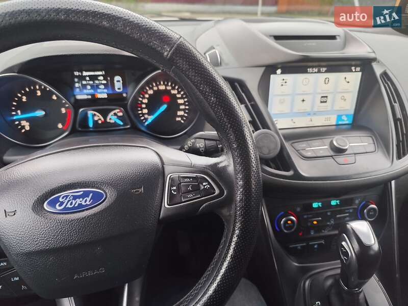 Внедорожник / Кроссовер Ford Kuga 2019 в Измаиле