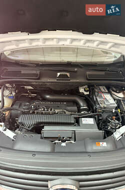 Внедорожник / Кроссовер Ford Kuga 2011 в 