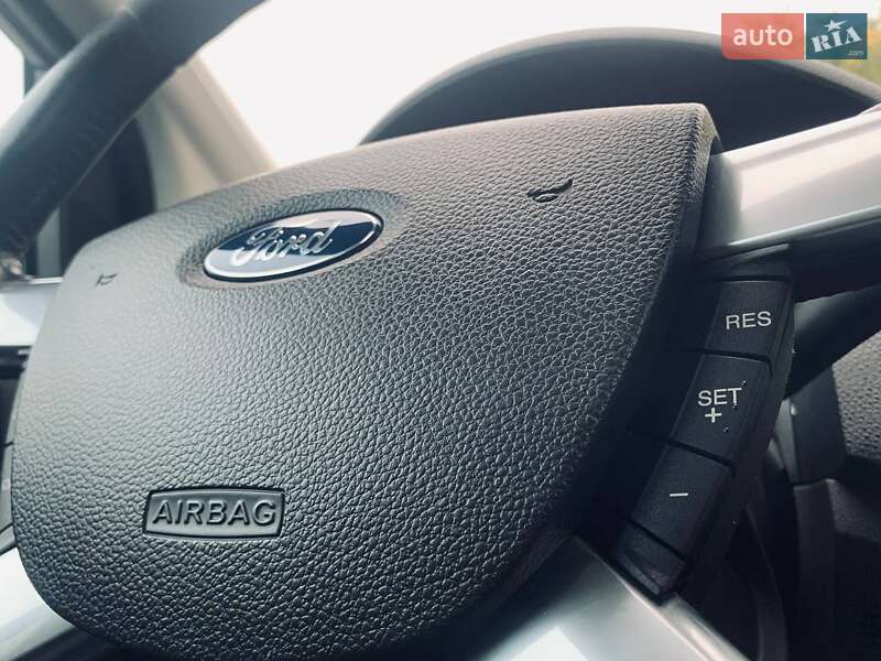 Внедорожник / Кроссовер Ford Kuga 2009 в Николаеве