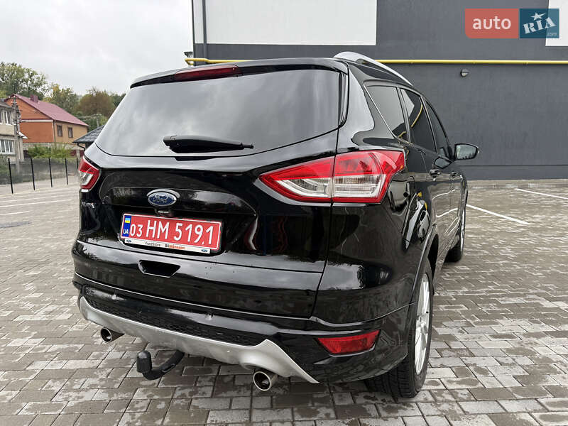Внедорожник / Кроссовер Ford Kuga 2016 в Кременце
