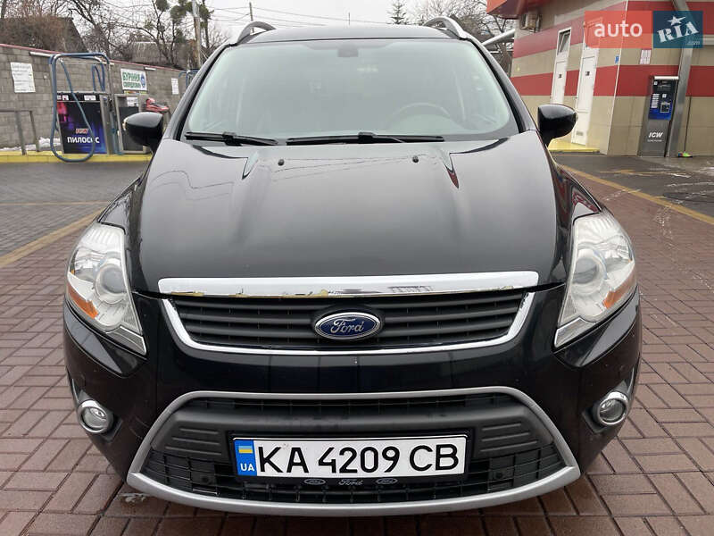 Позашляховик / Кросовер Ford Kuga 2011 в Могилів-Подільському